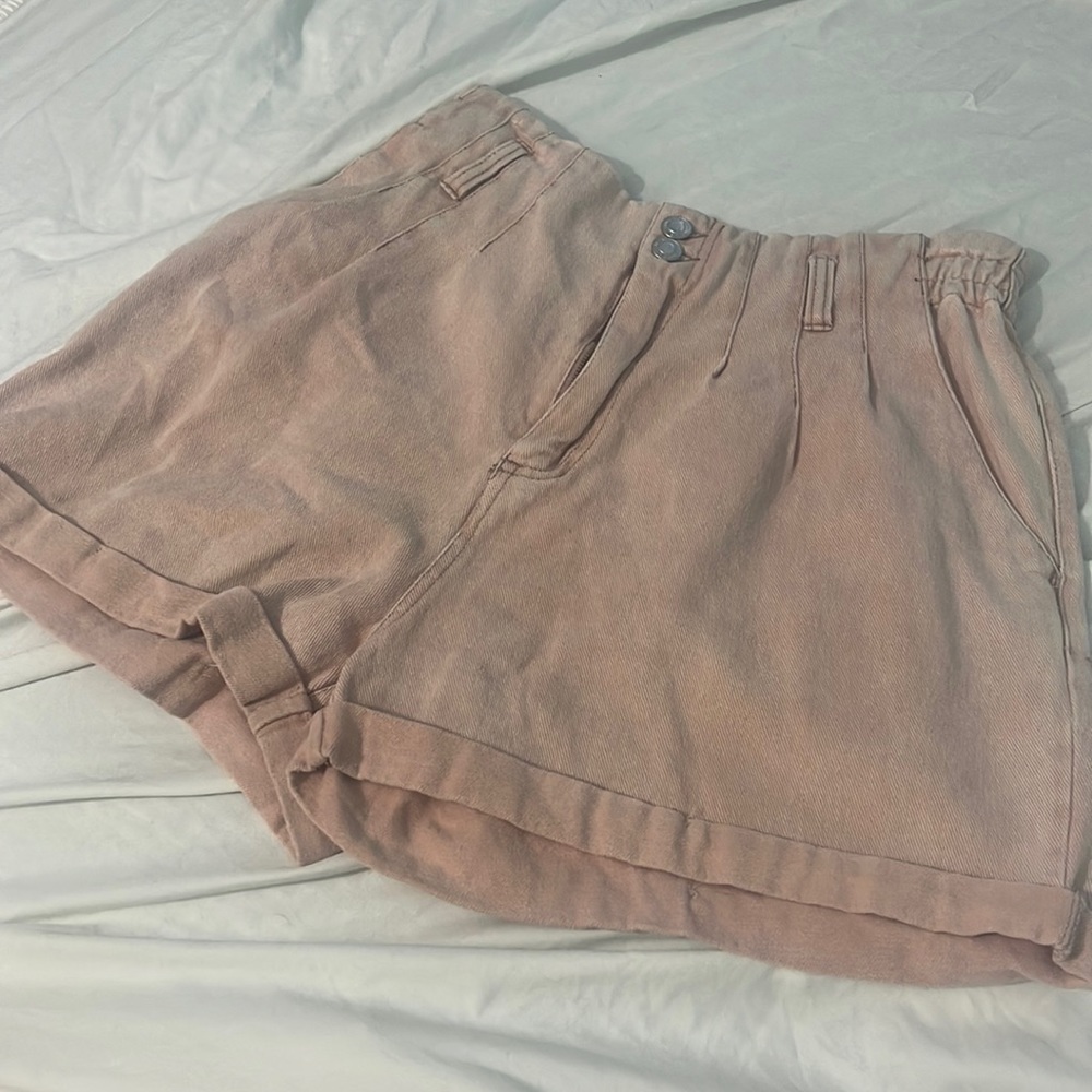 Pink boutique short size Large